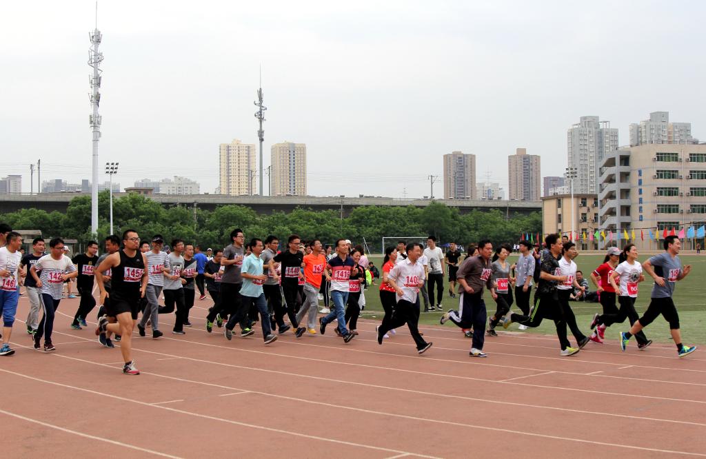 运动会精彩瞬间