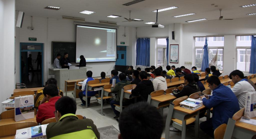 不少单位还根据简历投递情况安排了面试、笔试环节