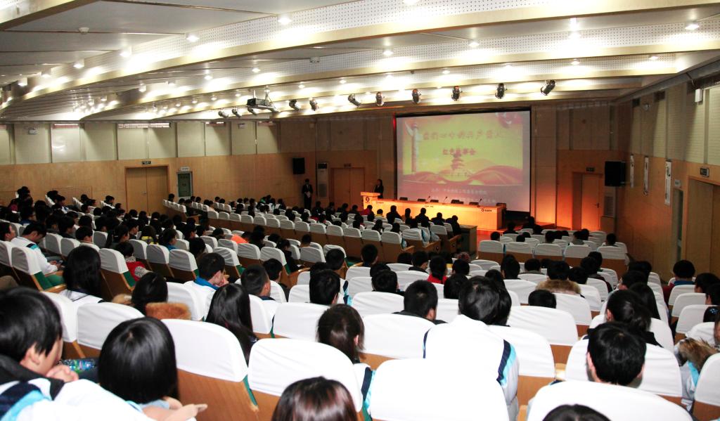 “我们心中的共产党人”红色故事会举行