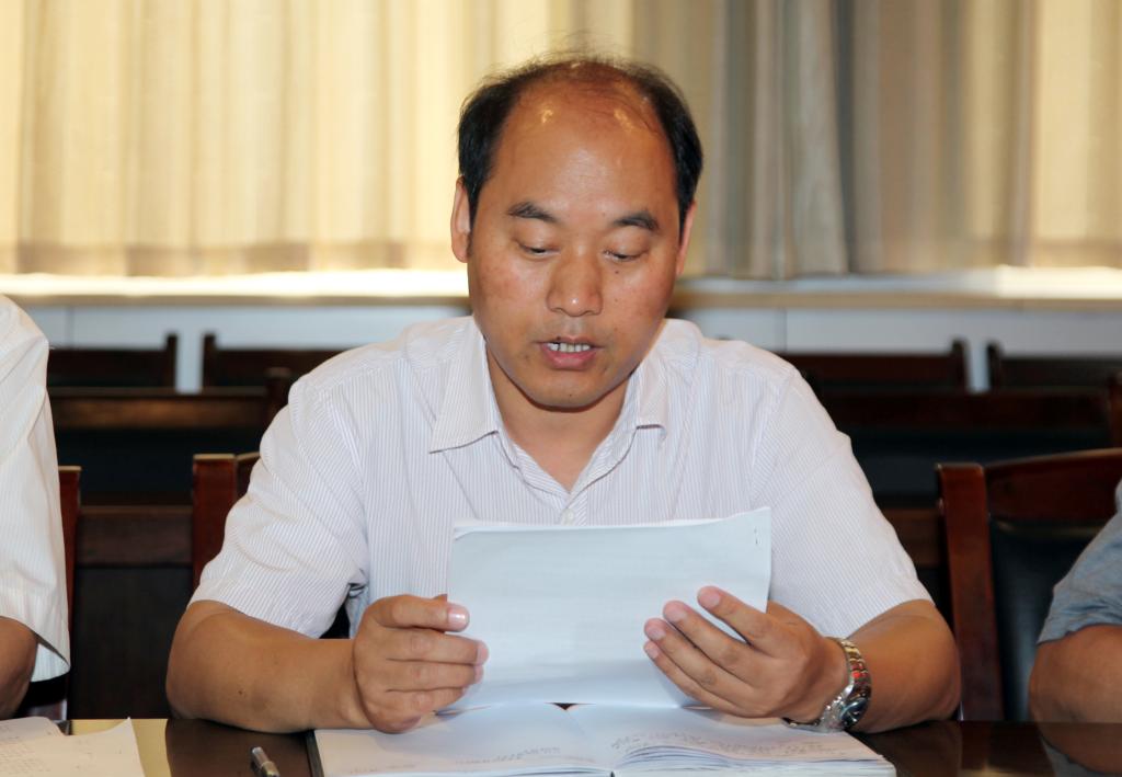 副院长梅创社领学《关于进一步加强和改进新形势下高校宣传思想工作的意见》