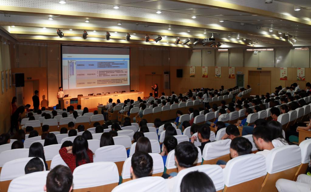 我院第八届大学生职业生涯规划大赛圆满落幕