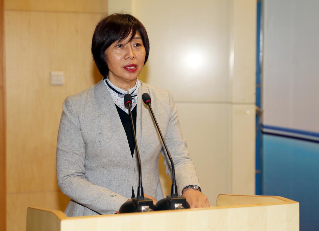 院长张晓云致开幕辞