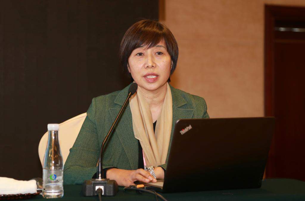 院长张晓云作大会交流报告