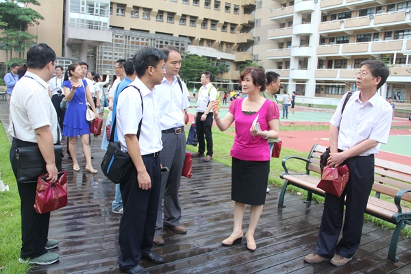 参观台北商业大学