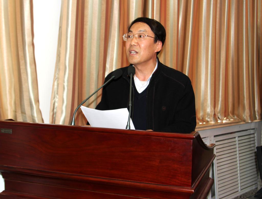 党委副书记王天哲同志主持会议