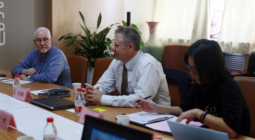 怀卡托理工学院中新项目部主任托尼•奥布莱恩、项目主管杰西•刘一行