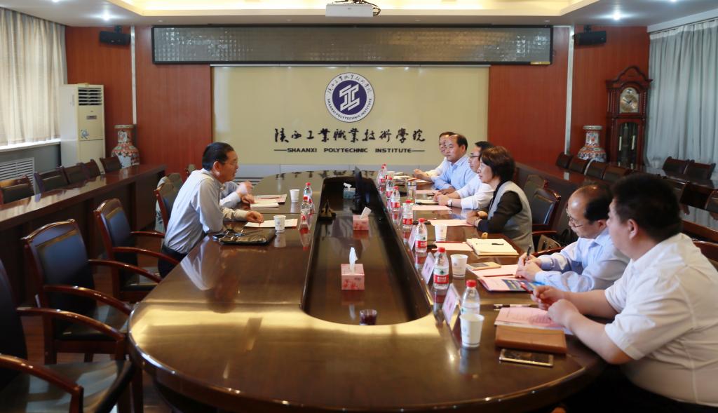 省教育厅副厅长赵昶葆莅临我院调研工作