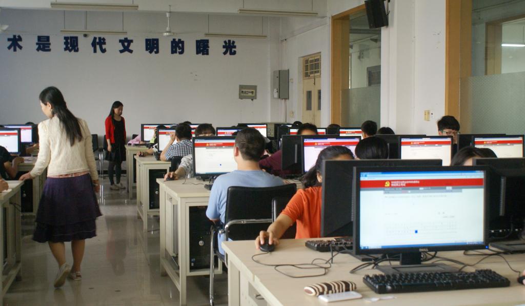 党校推行入党积极分子培训班在线结业考试