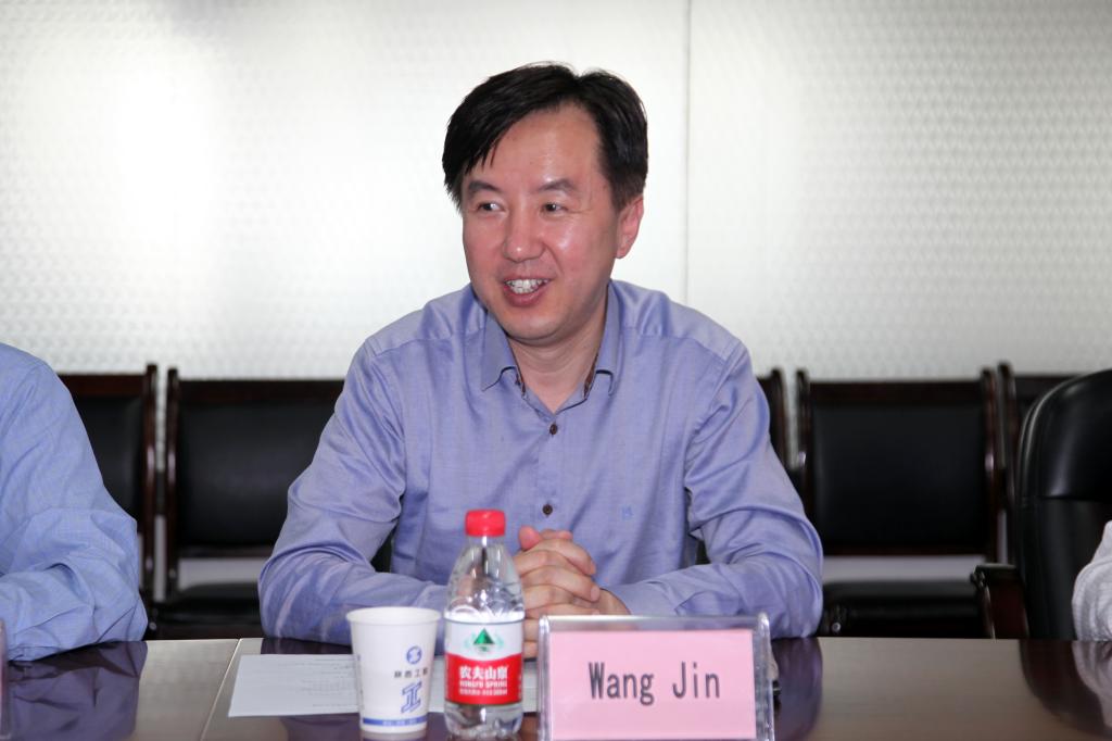 副院长王津代表学院表示欢迎