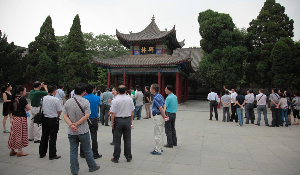 我院组织科级干部参观省高教系统廉政教育基地