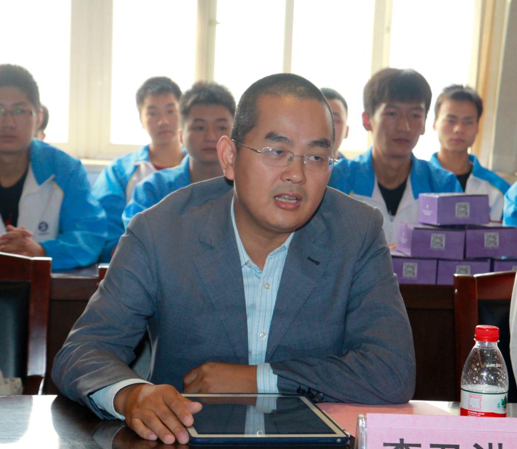 亿滋中国整合供应链及亚太饼干人力资源总监李卫洪讲话