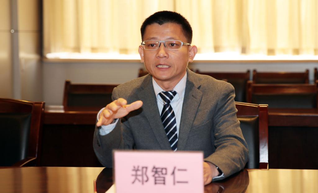 汉达(昆山)人力资源总监郑智仁讲话