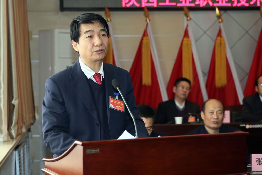 党委书记崔岩发表讲话