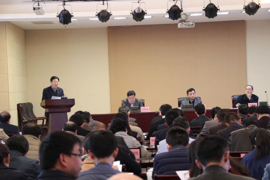 王天哲副书记代表学院作题为《打造创业工作体系 培养创新创业人才》的交流发言