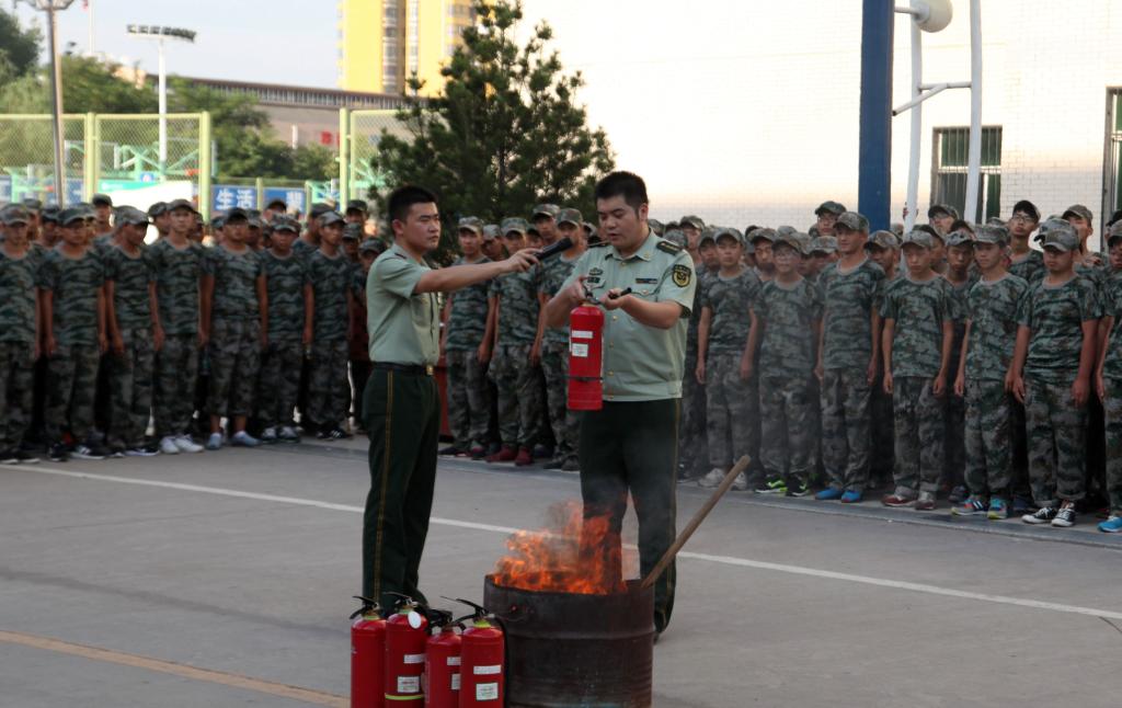 消防器材现场讲解演示