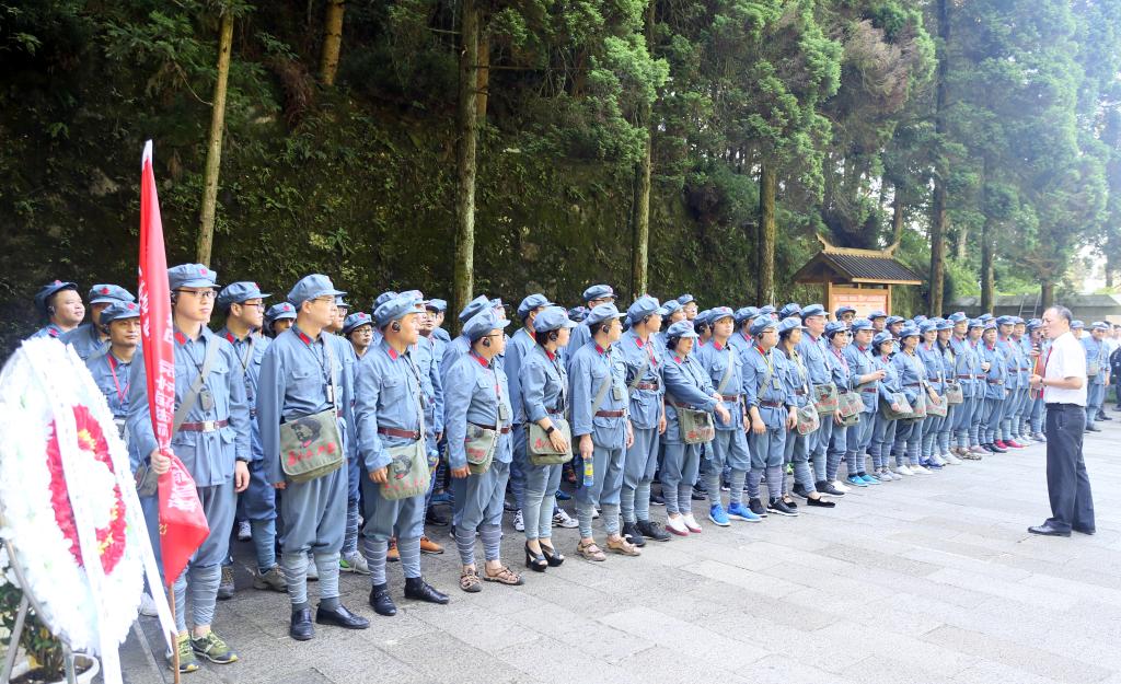 井冈山革命烈士陵园“信仰的力量”现场教学