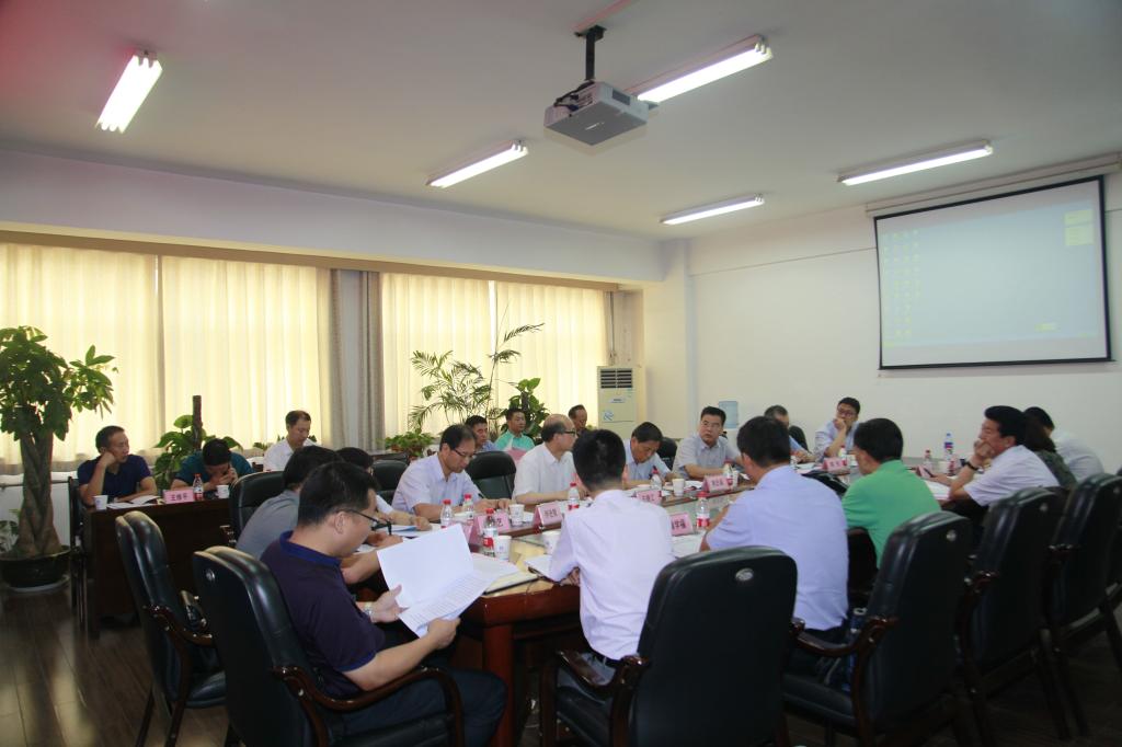 陕西省职业技术教育学会2017年中职学校副会长会议在我院召开