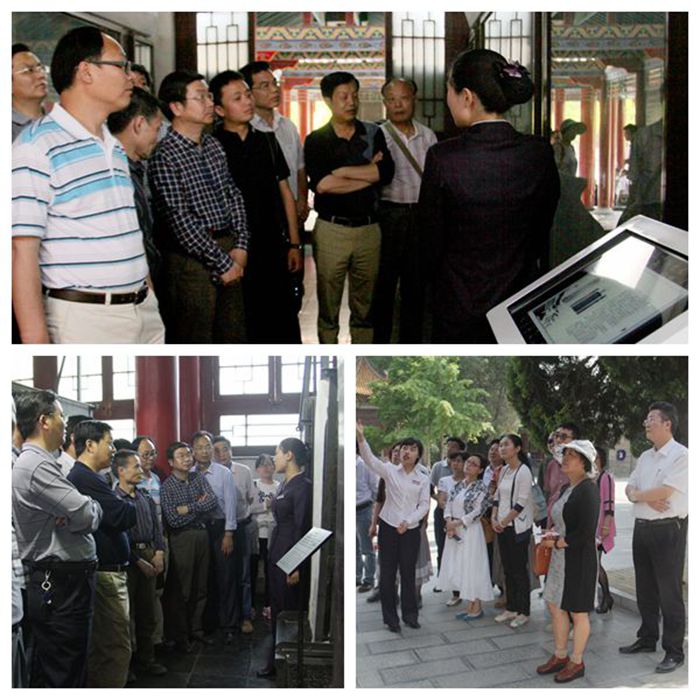 部分干部还现场挥毫,书写了廉政警句名言